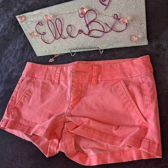 Shorts - Picture 7 of 7